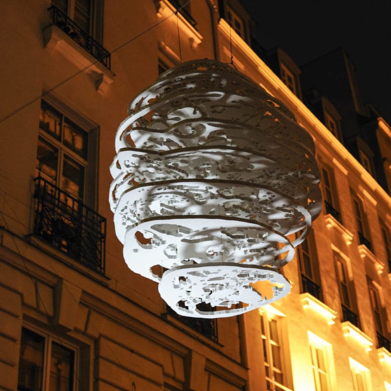 Samuel Yal, Head Air Space, Résine 250x200x250 cm 2013